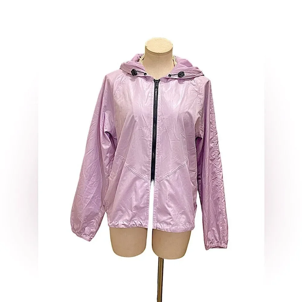 Chic & Functional: Women’s Forever 21 Lightweight Hooded Zip Jacket